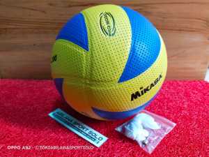 BOLA VOLI MIKASA MVA300 TERMURAH FREE DOP DAN JARING BOLA