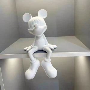 Creative Luxury Stylish Sitting Mickey Decoration