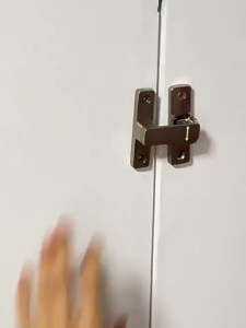 90/180 Degree Flip Door Lock Security Small Door Latch for Garden Bathroom Cabinet Window Sliding Door Hook or latch