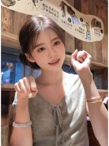 CHANGTONG | Retro Unique Short Sleeve T-Shirt Slim Fit V-Neck Womens Fashionable Summer Top Butterfly Knot Casual Versatile Gentle Style