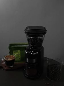 HiBREW Automatic Burr Mill Electric Coffee Grinder with 31 Gears for Espresso American Coffee Pour Over Visual Bean Storage G3