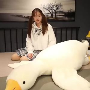 ＜105＞  Angsa Putih Besar Boneka Mainan Mewah Bantal Borong Gadis Anak Patung Kain Percutian   Boneka Besar Kanak-Kanak