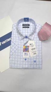 Áo sơ mi cộc tay Việt Tiến sợi hoa hồng màu trắng kẻ caro 1S6865 có size lớn- Regularfit vạt bầu