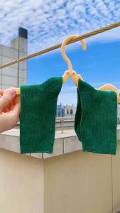 Gantungan baju lipat / hanger lipat portable / Hanger baju travel