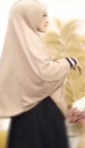 Hijab Instan Terbaru & Kerudung Tangan Kancing Ibu-Ibu