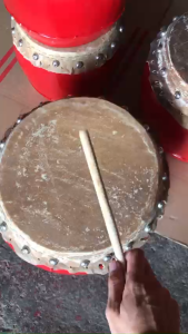 Trống gỗ da trâu Trống múa lân mini Trống lân trẻ em kiểu dáng mini (Có kèm Dùi)