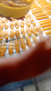 ส้มลิ้มสุโขทัย Homemade ทำจากมะม่วงล้วนๆ เนื้อละเอียด ชิ้นพอดีคำ ไม่เหนียว ไม่ติดฟัน