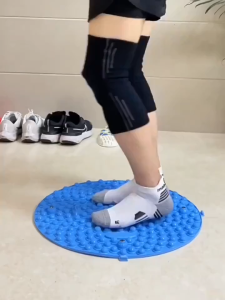 บอร์ดกดจุดชนิดใหม่พรมเช็ดเท้านวดเท้าวิ่งช้ามากแผ่นวิ่งไม่ปิดกั้นเส้นลมปราณบอร์ดความดันนิ้วเท้าพรมเช็ดเท้าในร่ม