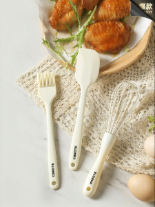 CAROTE | Oil-Resistant Brush and High-Temperature Resistant Cake Baking Tool Set