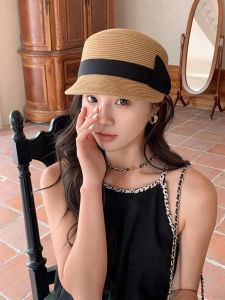 หมวกทรงโดมพู่ผีเสื้อไหมพรมสไตล์ใหม่สำหรับผู้หญิงในฤดูร้อนปี 2025 หมวกกันแดดทรงกลมขนาดใหญ่ หมวกกันแดดสานจากใบหญ้าสำหรับขี่ม้า