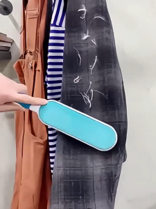 Reusable Pet Hair Remover Double-sided Lint Remover Dust Removal Brush Portable Electrostatic Hair Cleaning Brush Fur Remover for Clothes