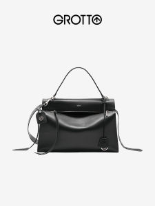 Vintage Large Capacity Shoulder Bag
