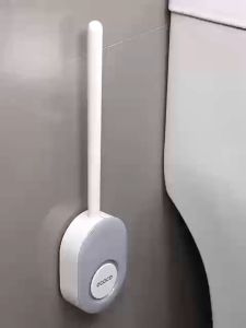 [พร้อมส่ง] Ecoco แปรงขัดส้วม ที่ขัดห้องน้ำ ห้องน้ำแปรงซิลิ มีฝาปิด ติดผนัง 6 สี