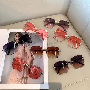 PL-MX005 Kacamata Hitam Wanita Fashion Gaya Tanpa Bingkai