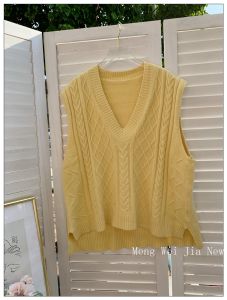 เสื้อกั๊กแขนกุดคอวีเสื้อกั๊กทรงหลวมลายเกลียวใส่แล้วดูผอมเพรียวเสื้อกั๊กไหมพรมแบบถักเสื้อกั๊กสไตล์เกาหลีแมทช์ลุคง่ายใส่ด้านนอก2021