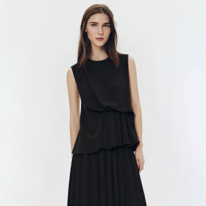 AMII | New Round Neck Sleeveless Asymmetric Pleated Double Crepe Chiffon Blouse