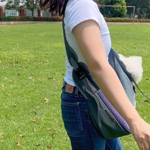 Túi vận chuyển chó mèo nhỏ đeo chéo bằng lưới xốp thoáng khí - Love Pets Shop