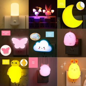 Đèn ngủ cắm hình trụ có công tắc Đèn trang trí vàng ấm Tiết kiệm điện năng