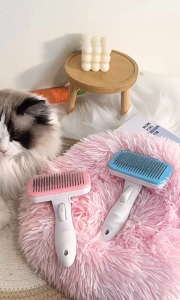 🐱&🐶【READY-STOCK】Self Cleaning Pet Slicker Brush Cat & Dog Grooming Tool Deshedding Comb Remove Loose Fur Massage Brush