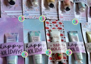 CHRISTMAS SLEEVE HAND CREAM GIFT PACK