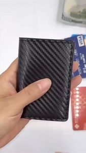 The Ultimate Guide to Minimalist Wallets for Men