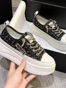 WANGGONGZHU | Princess Style Platform Flats Womens Casual Shoes Spring Autumn New Fashion Diamond Leather Upper Comfortable PU Outsole