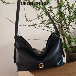 Versatile Medium Size Commuter Fashionable Tote Bag Womens 2025 New Style Magnetic Buckle Closure Casual Hobo Bag