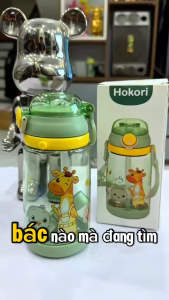 Bình Nước Trẻ Em HOKORI 450ml Có Dây Đeo – Nhẹ Bền Không Rò Nước