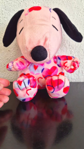 Hallmark Peanuts Valentines day Snoopy plush