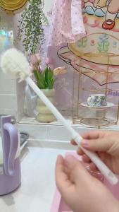 Cây Cọ Ly Bình Sữa Living C Silicon Đầu Lông Mềm Gập 90 Độ Chắc Chắn Tiện Lợi Cho Mọi Gia Đình