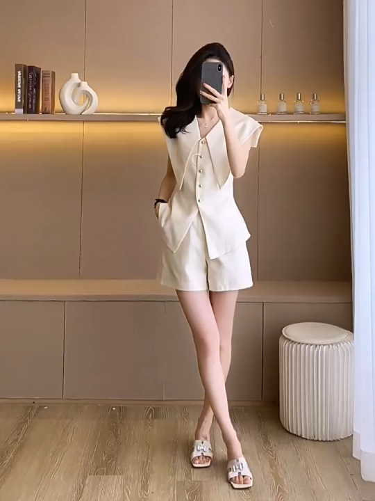 💥[A381] Áo thun kiểu nữ CỔ NHỌN CÀI KHUY CHUỒN CHUỒN borip xẻ tà co ...