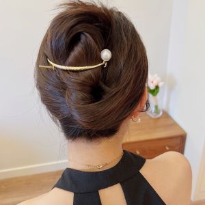 Smile Pearl Buckle Hair Clip Hairpin Barrettes Curved Metal Clips Headdress Female Back Head Grab Clip Hair Pins for Women Hair Accessories