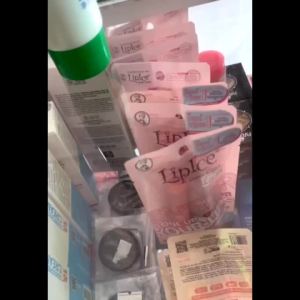 Sữa rửa mặt nội địa trung Lyolan OK340 con bò sữa và dưa leo giúp làm sạch da trắng sáng mịn màng 120g
