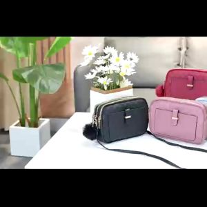 กระเป๋าสตางค์สะพายได้ กระเป๋าสะพายข้างสำหรับผู็หญิง 3 ซิป จุของได้เยอะ สวยมาก(GC-304)