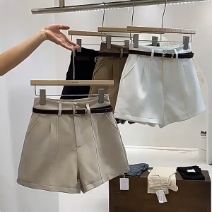 🎀กางเกงขาสั้นผู้หญิง🎀【ไม่มีเข็มขัด】กางเกงขาสั้นลำลอง ผ้าสูท กางเกงขาสั้นพรางหุ่น สไตล์ผู้ดี กางเกงขาสั้นเอวสูงสไตล์เกาหล