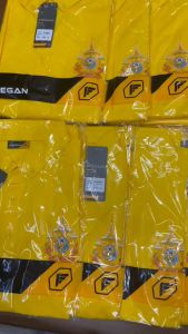 เสื้อโปโลสีเหลืองตรา 72 พรรษา รหัส 16-24071 ราคา 315 บาท