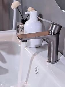 304 Stainless Steel Bathroom Sink Faucet Hot Cold Mixer Tap Single Handle Washbasin Water Faucet for Bathroom Vanity