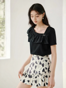 XIANGYING | Unique Design Ruffle Edge Black Short Sleeve T-shirt Thin