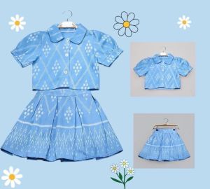 ชุดไทยเด็ก ชุดไทยประยุกต์สีฟ้าใส่วันแม่ เสื้อ+กระโปรง