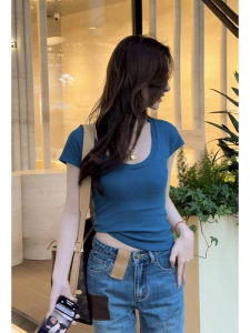 YUEZHONGWEI | เสื้อยืดแขนสั้นผ้าไหมน้ำแข็งสีน้ำเงินพิมพ์ลายพีชฤดูร้อนสำหรับผู้หญิง เสื้อผ้าทำงานแขนสั้นทรงเข้ารูปแบบลำลอง