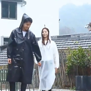 RuiMing 🌧🌧 EVA ผู้ใหญ่เสื้อกันฝนเกาหลีรุ่นแฟชั่นเสื้อกันฝนโปรสหนาทนทานแบบพกพาเสื้อกันฝนขี่รถจักรยานยนต์ / เสื้อกันฝนการเดินทาง