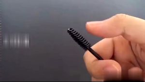 Sisir Bulu Mata Maskara Mascara Wand Glitter Spolie Brush Eyelash Extension | Source Project