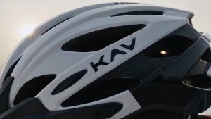 KAV Bicycle Helmet Comfort Lining Ultralight Mountain Bike Helmets Cycling Safety Helmets Men Women Cycling Helmet Gear With a r