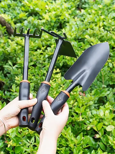 Combo 3 Dụng Cụ Trồng Cây Tiện Lợi -Bộ Cào – Cuốc – Xẻng Làm Vườn -Bộ Dụng Cụ “Chăm Vườn Chuẩn Xịn” -Set Làm Vườn Tại Gia – Gọn Nhẹ Hiệu Quả