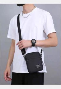 ARCTIC HUNTER กระเป๋าผู้ชาย กระเป๋าสะพาย ผช กระเป๋าสะพายข้างผู้ชาย กระเป๋าสะพาย ผู้ชาย สะพายขวางขนาดเล็กผู้ชายกระเป๋าเป้สะพายหลังพาดลำตัวแบรนด์แฟชั่นน้ำหนักเบากระเป๋า Crossbody