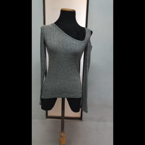 Lucky Brand Chic Cold Shoulder Ribbed Knitted Top Slim Fit Long Sleeve Asymmetric Sweater for Women
