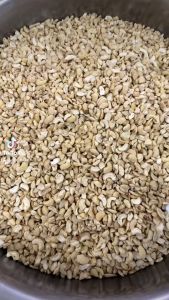 เม็ด หิมพานต์ เกรด ท่อน หัก สี เหลือง: เครื่องมือ ในช่องที่มีท่าทางเคลื่อนที่ (Raw Big Broken Cashew Nuts) 1 kg