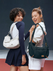 Champion | Spring and Summer New Campus Japanese Trendy Large Capacity Daily Travel Crossbody Bag