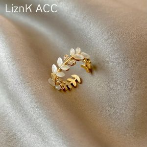 Liznk Cats Eye Stone Leaf Ring for Women High-End Fashionable Unique Design Alloy Plated Gold Silver Ring