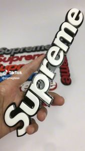 EMBLEM SUPREME EKSTERIOR MOBIL VARIASI HURUF TIMBUL 3D BAHAN FIBERGLASS